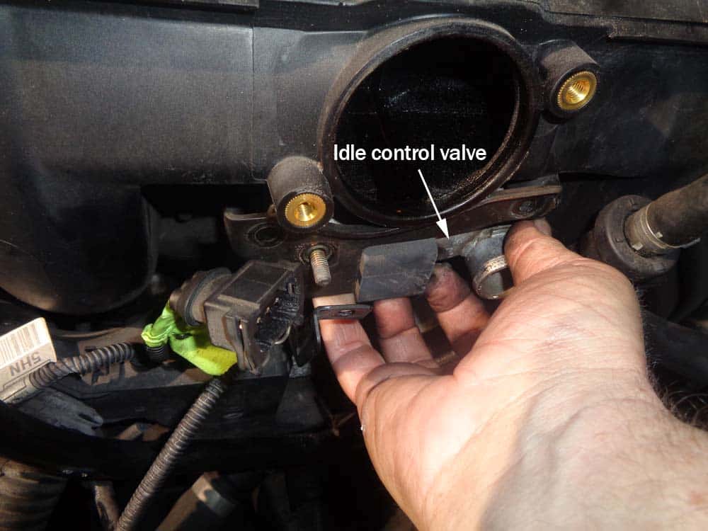 See U3030 repair manual